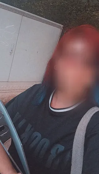 Angharad, 27