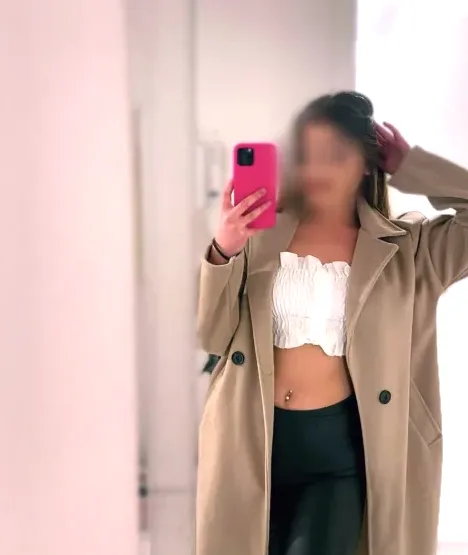 Erin, 19