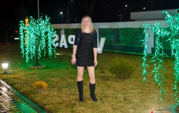 Harleen, 32