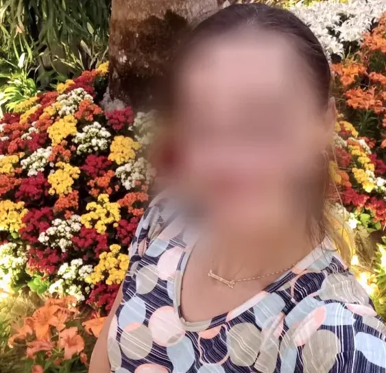 Lucy, 33