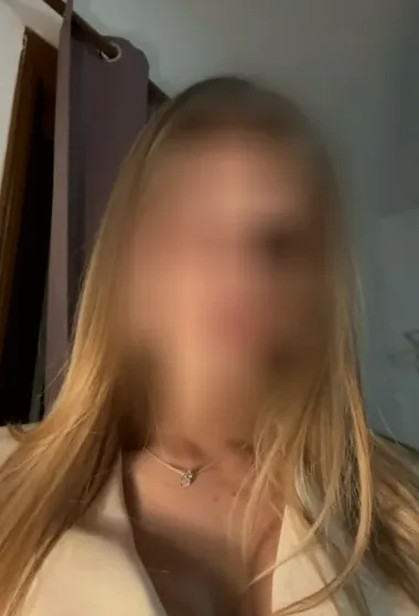 Megan, 22