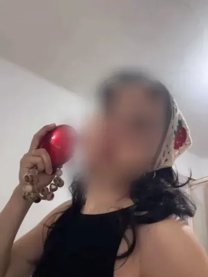Michelle, 21