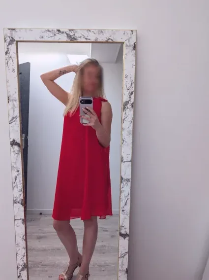 Olivia, 30